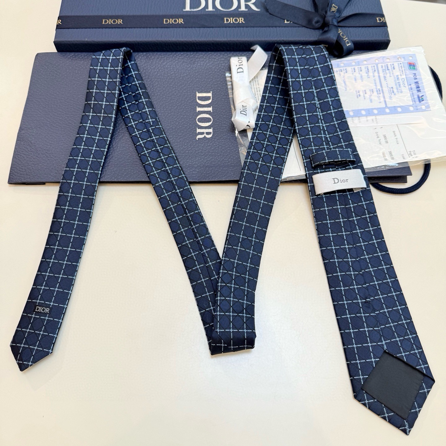 Галстук мужской в стиле Dior тёмно-синего цвета с жаккардовым узором