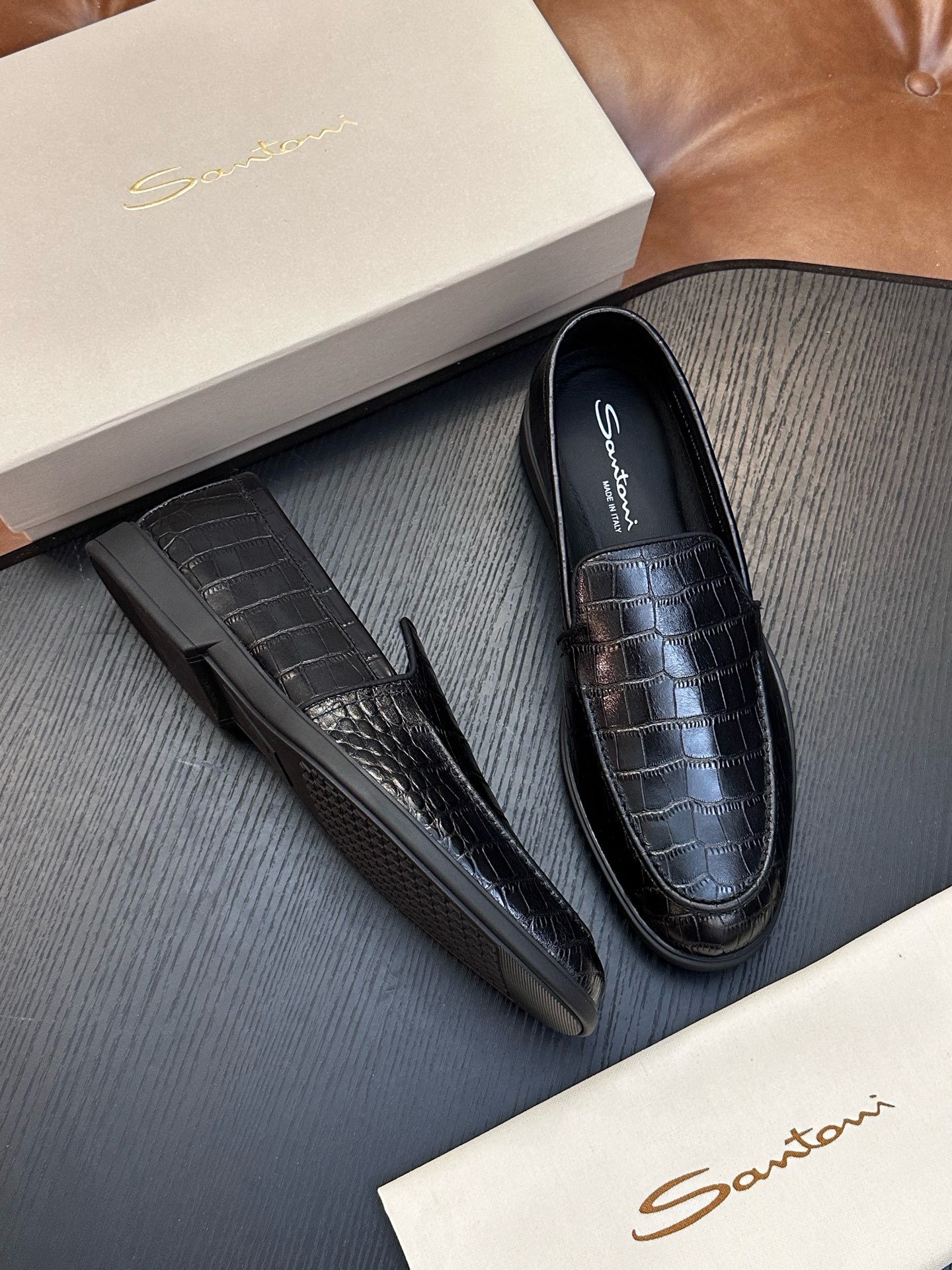 Лоферы мужские в стиле Santoni с тиснением чёрного цвета