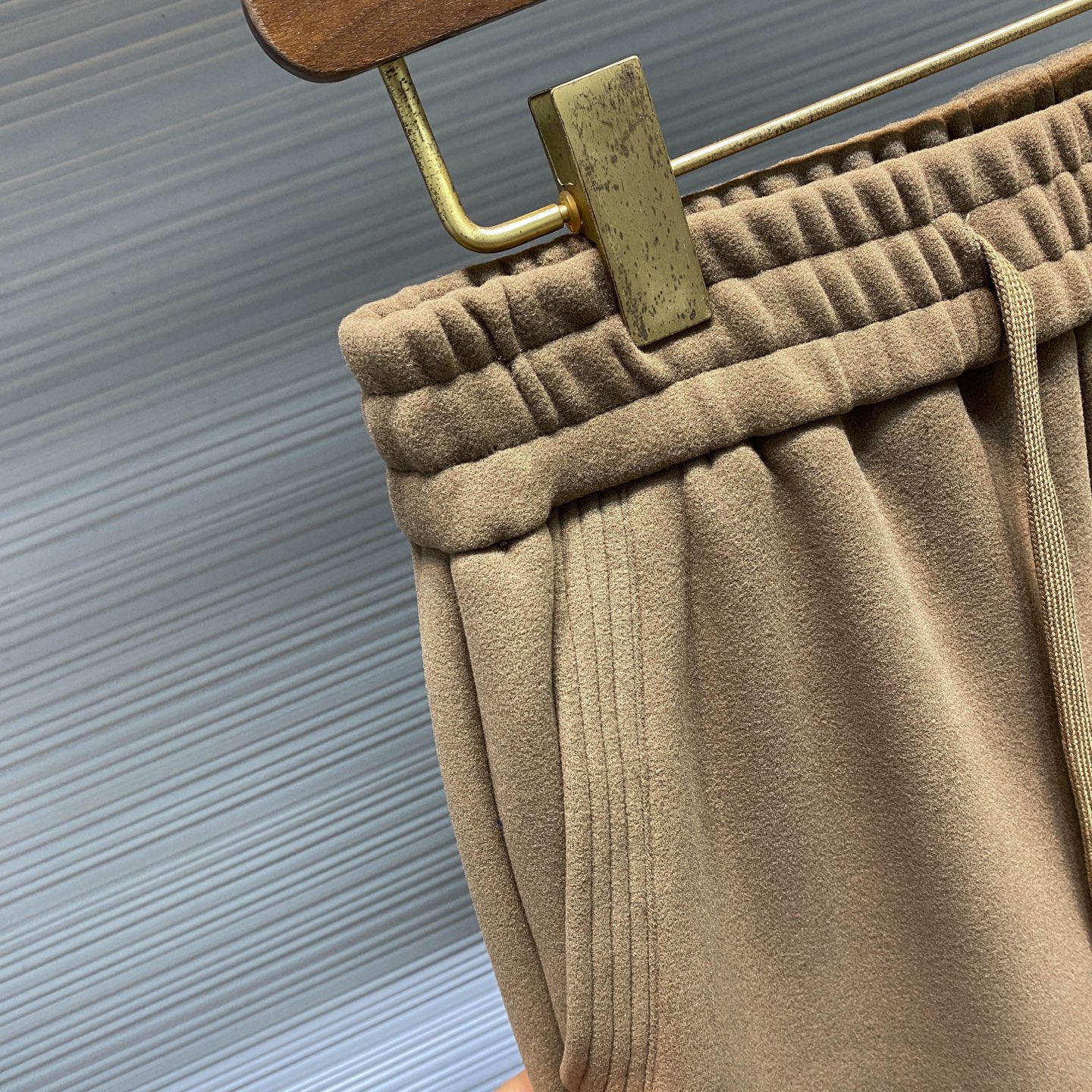 Брюки мужские в стиле Saint Laurent из хлопкового флиса кофейного цвета 