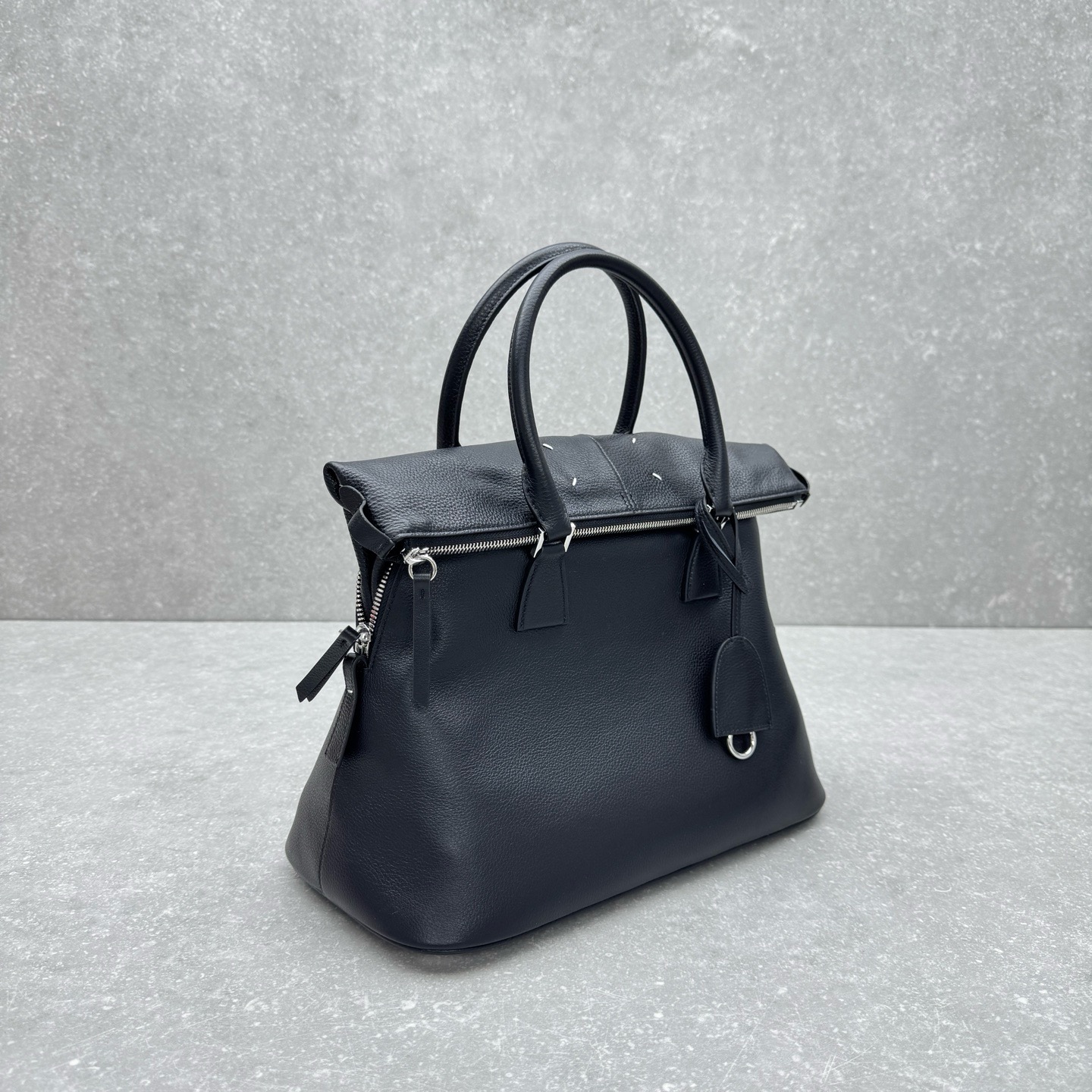 Сумка Maison Margiela 5AC чёрного цвета 23 см.