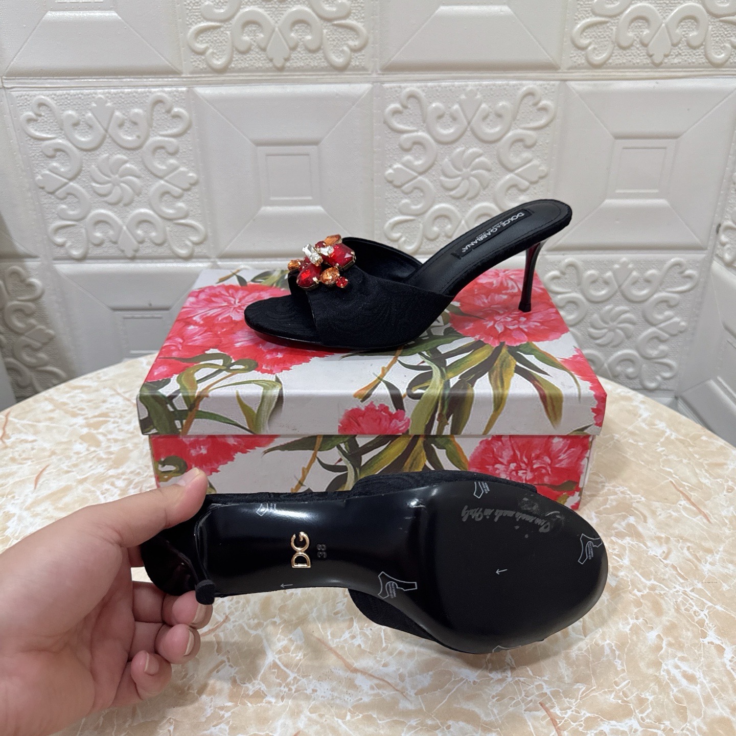 Мюли женские Dolce & Gabbana Keira чёрного цвета