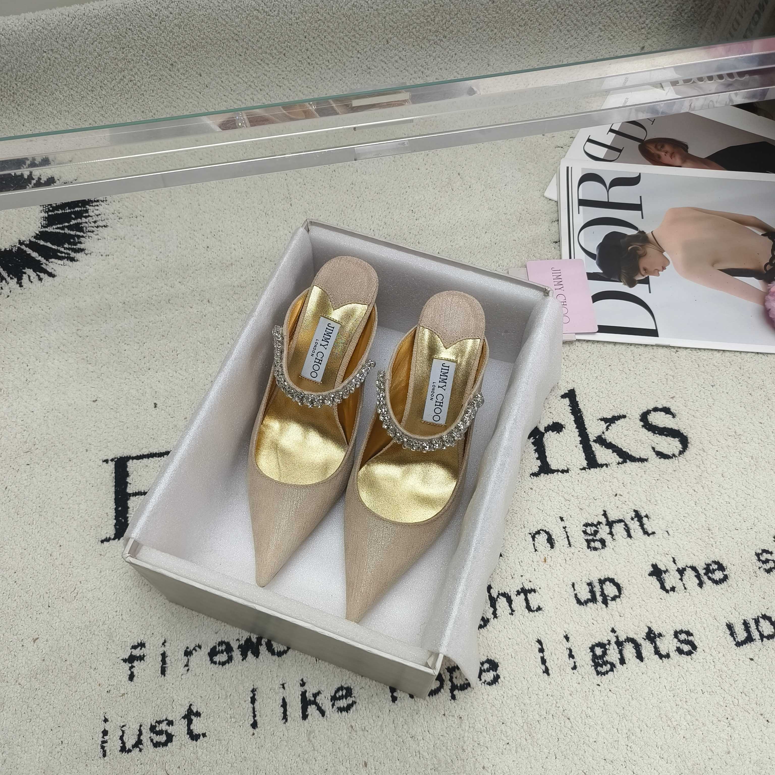 Мюли женские в стиле Jimmy Choo Bing Pump бежевого цвета