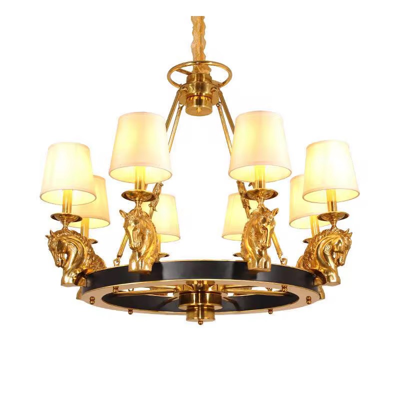 Люстра потолочная из меди в дворцовом стиле с декоративной головой лошади