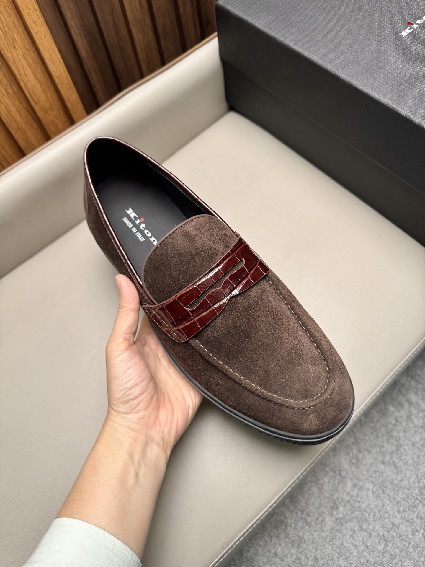 Лоферы мужские в стиле Kiton бордового цвета