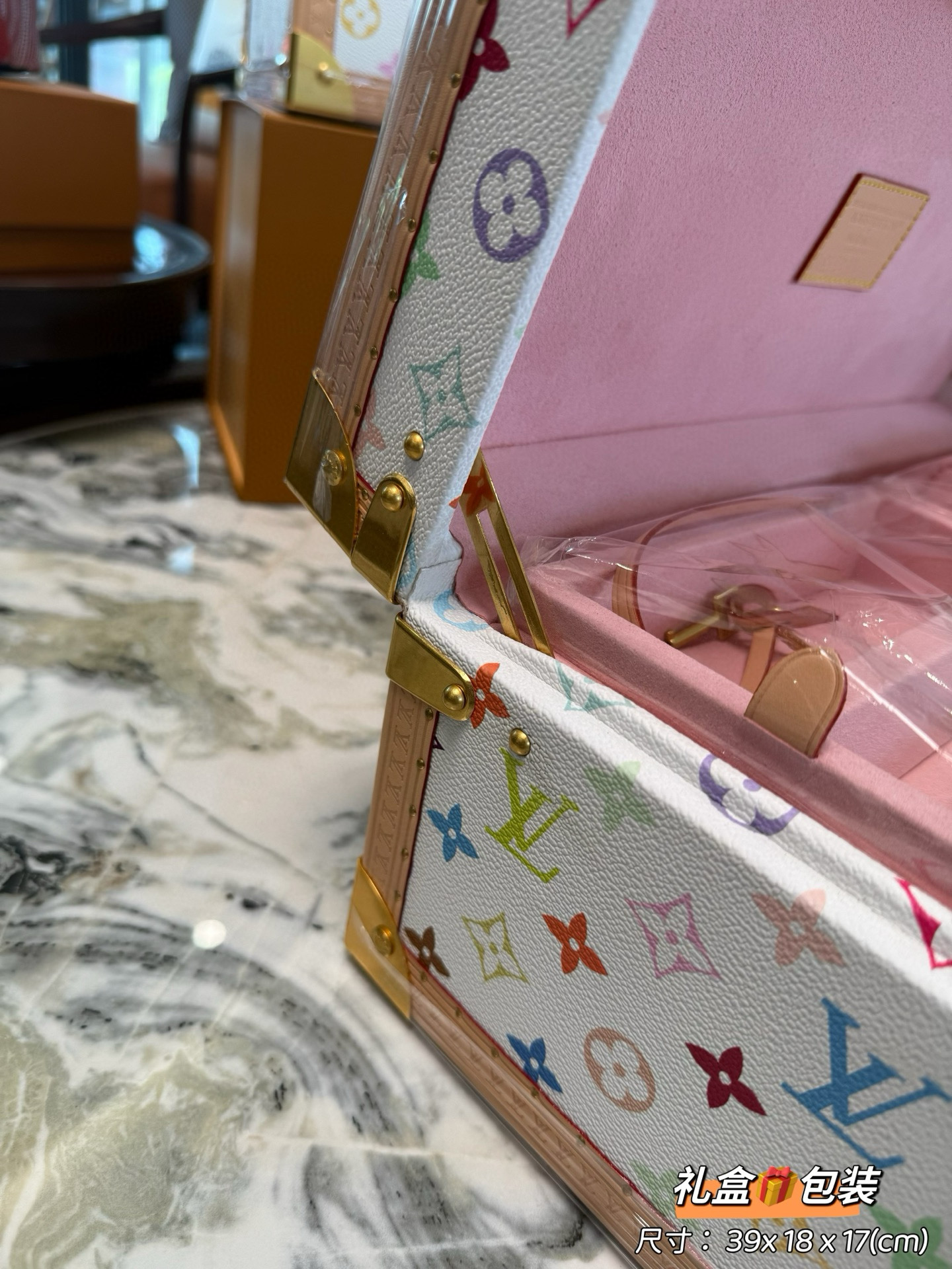 Шкатулка для украшений в стиле Louis Vuitton Coffret 8 Monogram Multicolor белая