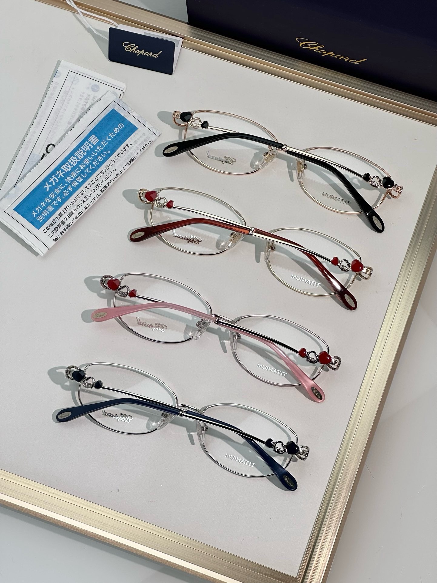 Очки женские в стиле Chopard