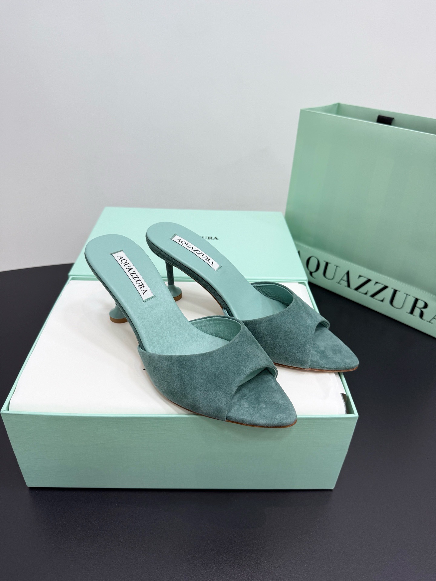 Мюли женские Aquazzura мятного цвета