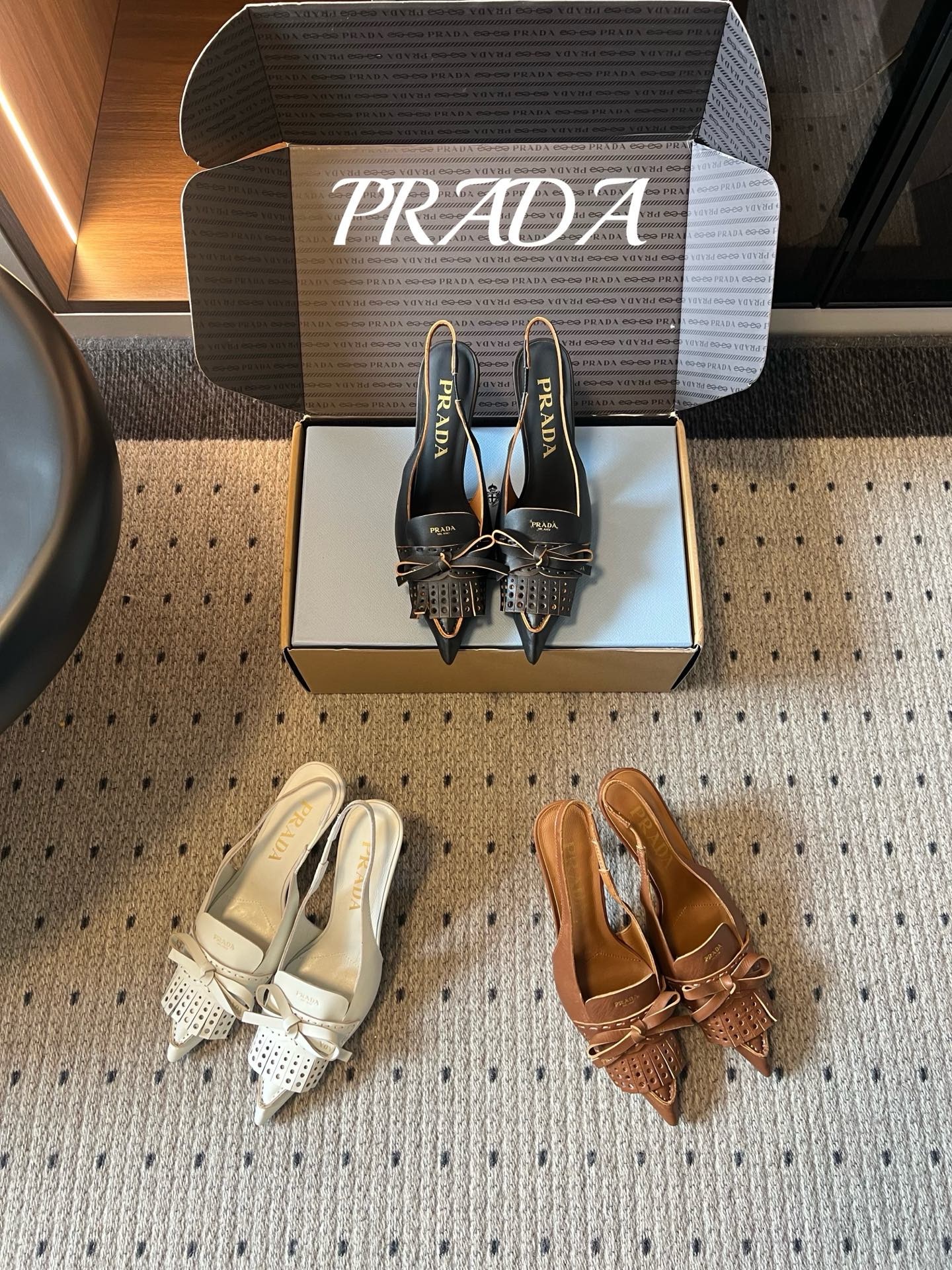 Туфли-слингбэки женские Prada черного цвета