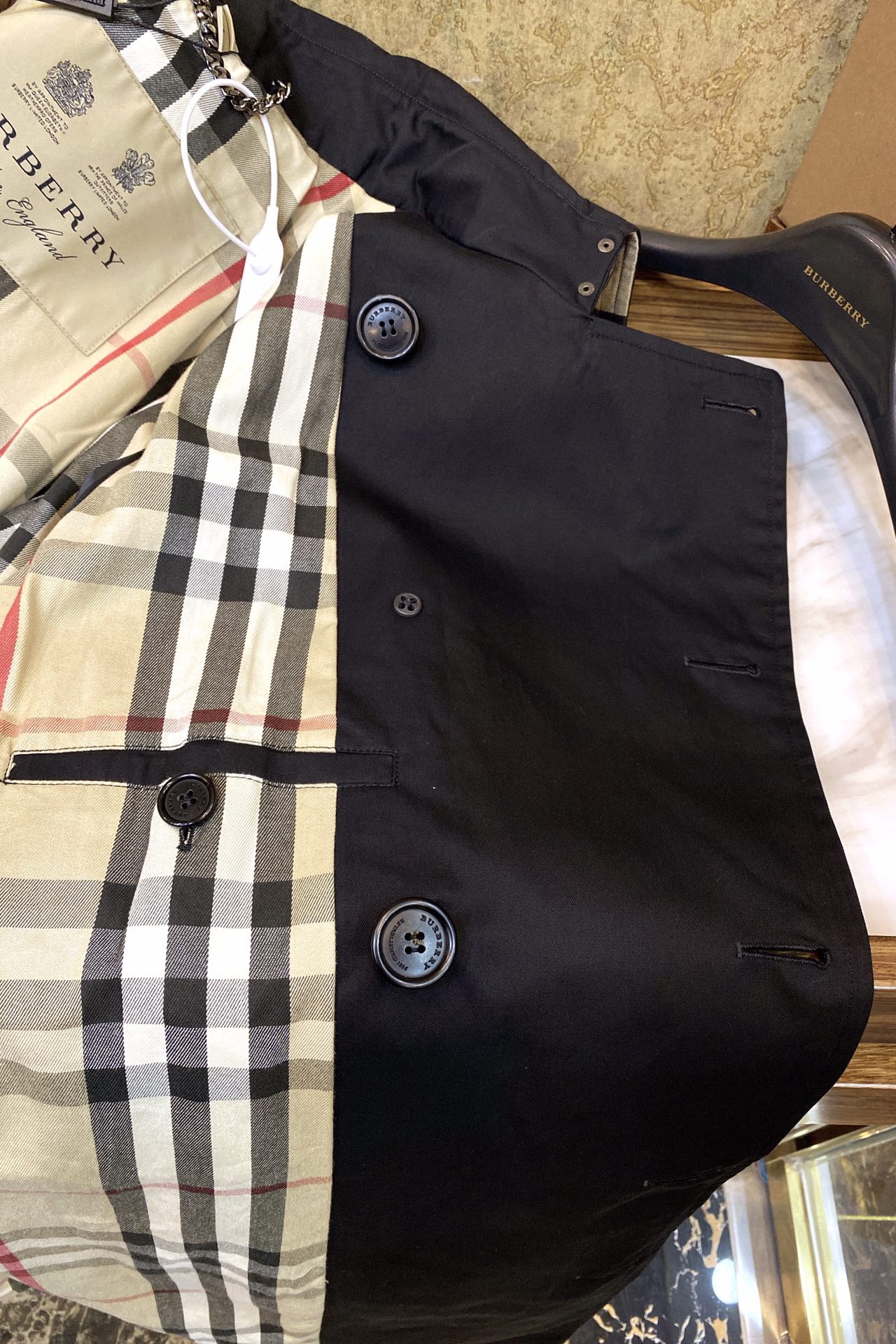 Тренч мужской в стиле Burberry средней длины чёрного и тёмно-синего цвета