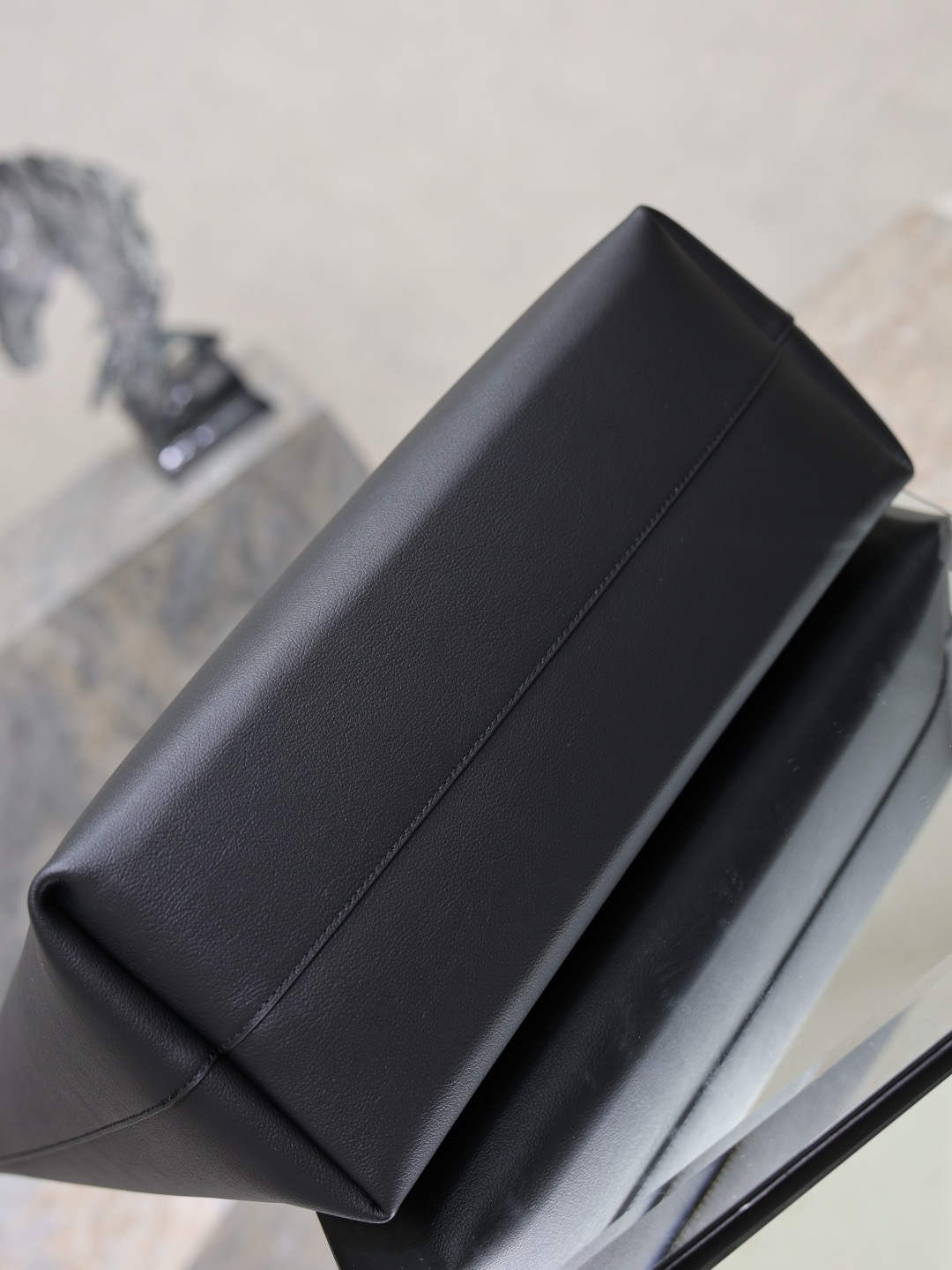 Сумка женская Saint Laurent Shopping Tote черного цвета
