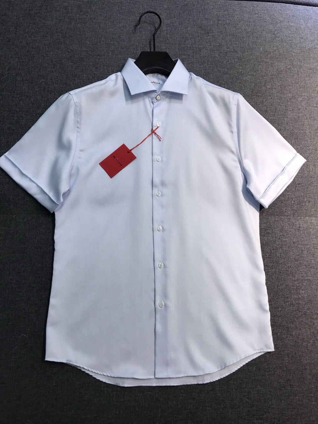 Рубашка мужская Kiton светло-голубого цвета с коротким рукавом