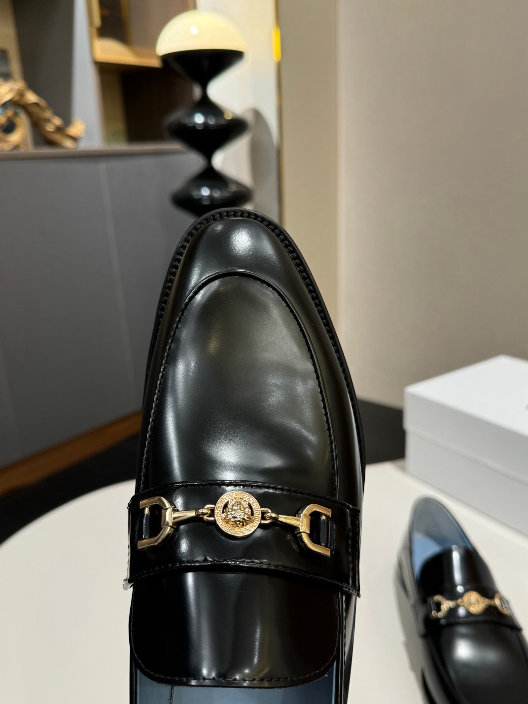 Лоферы мужские Versace Medusa чёрного цвета