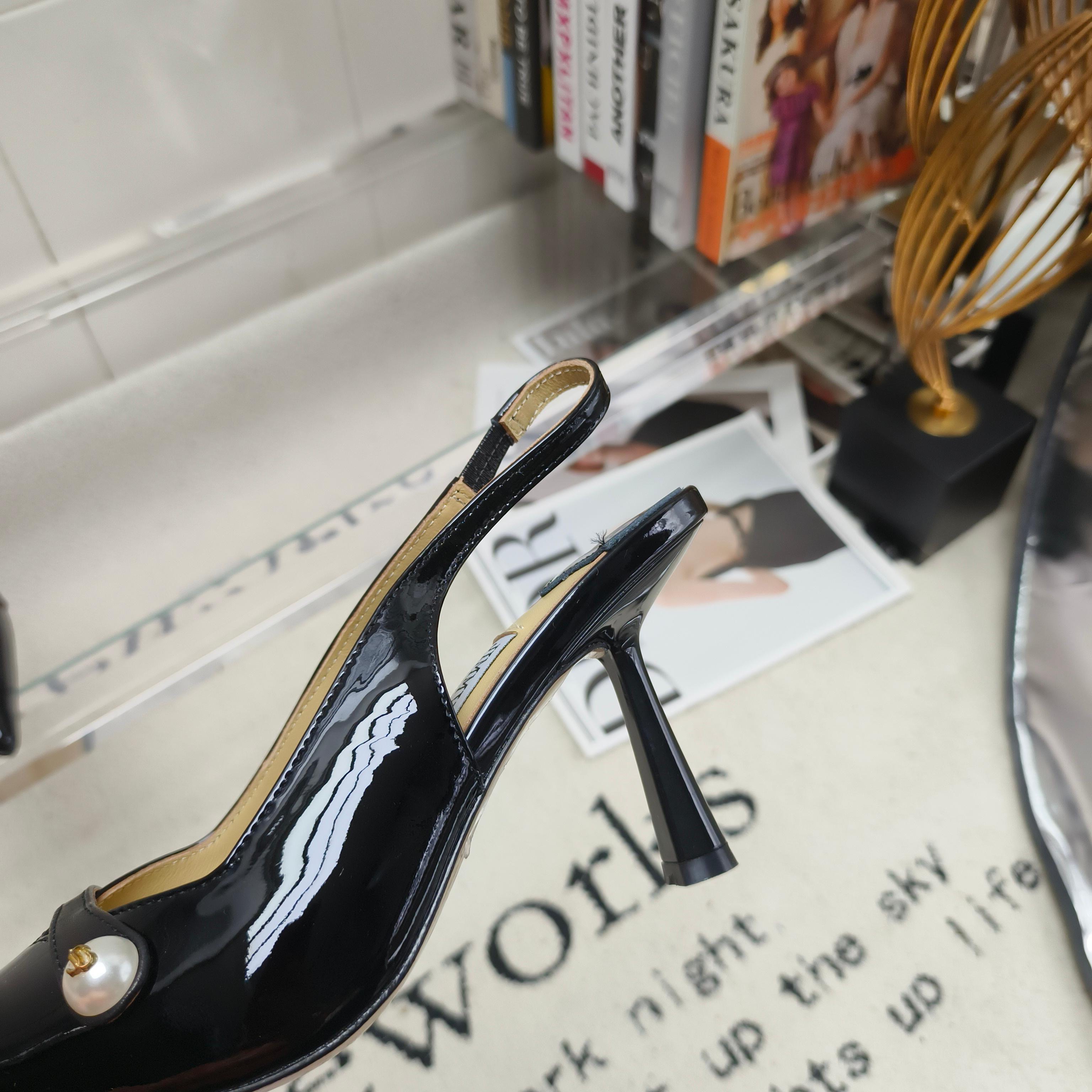 Босоножки женские в стиле Jimmy Choo Ray черного цвета