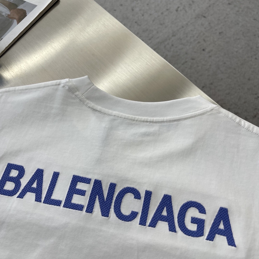 Футболка мужская в стиле Balenciaga с логотипом белого цвета