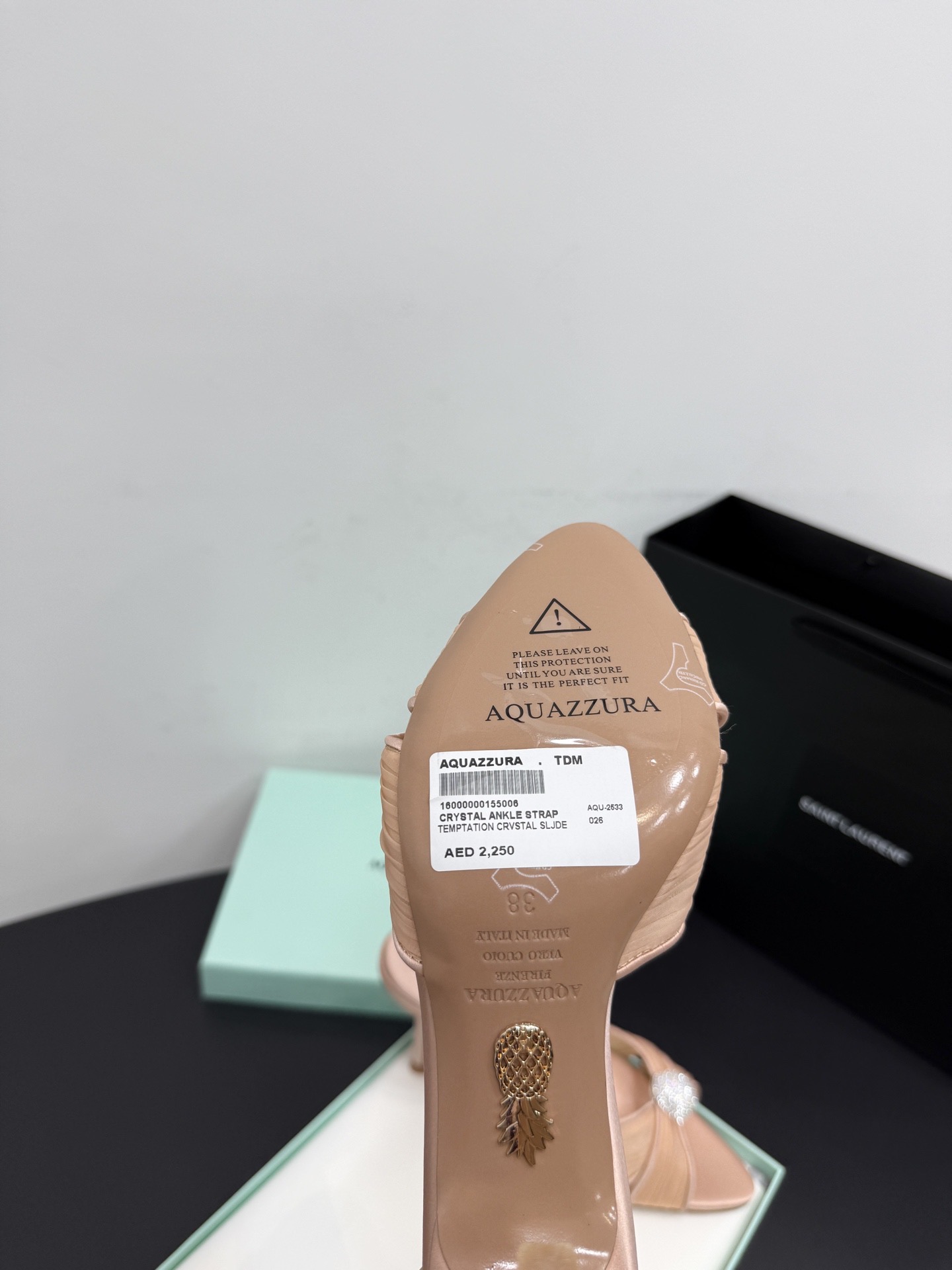 Мюли женские Aquazzura из натурального шёлка бежево-розового цвета
