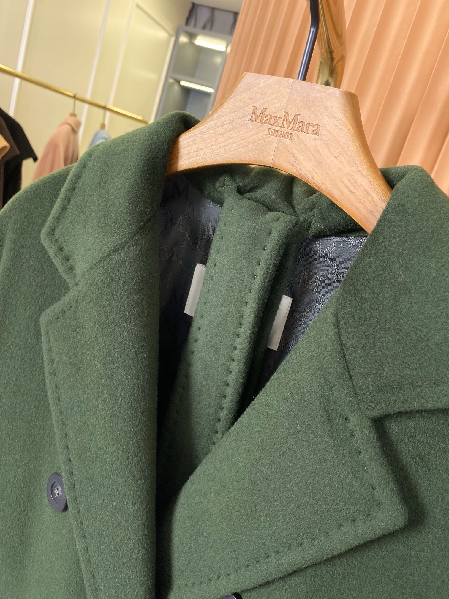 Пальто женское в стиле Max Mara Anne-Marie Beretta зелёного цвета