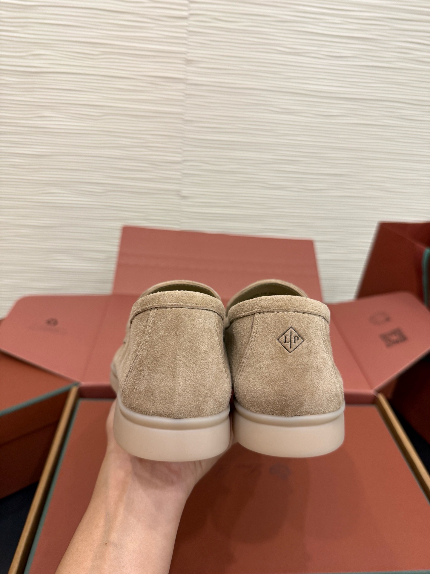 Лоферы Loro Piana Summer Charms Walk бежевого цвета