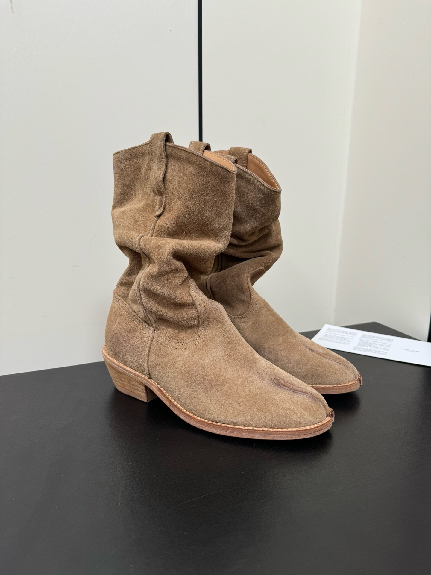 Сапоги женские MM6 Maison Margiela Western бежевого цвета