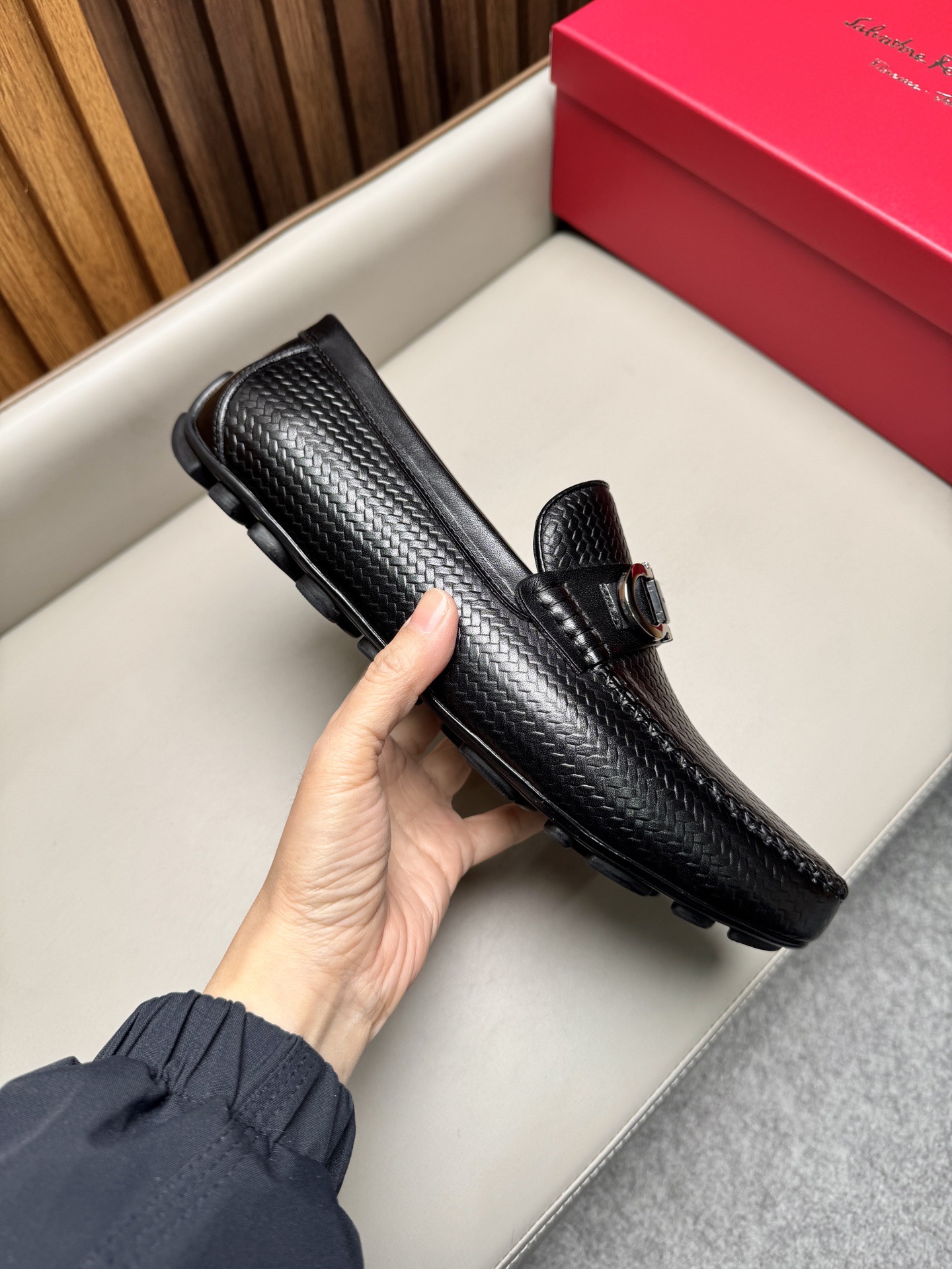 Лоферы мужские в стиле Ferragamo чёрного цвета