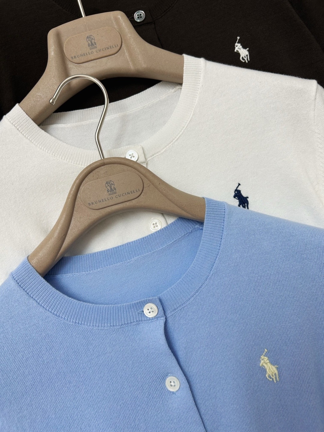Кардиган женский  Ralph Lauren в голубом, белом и тёмно-коричневом цветах с вышитым логотипом