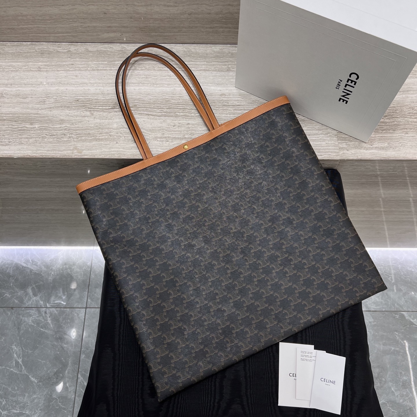 Сумка-шоппер женская в стиле Celine Flat Shopper Triomphe