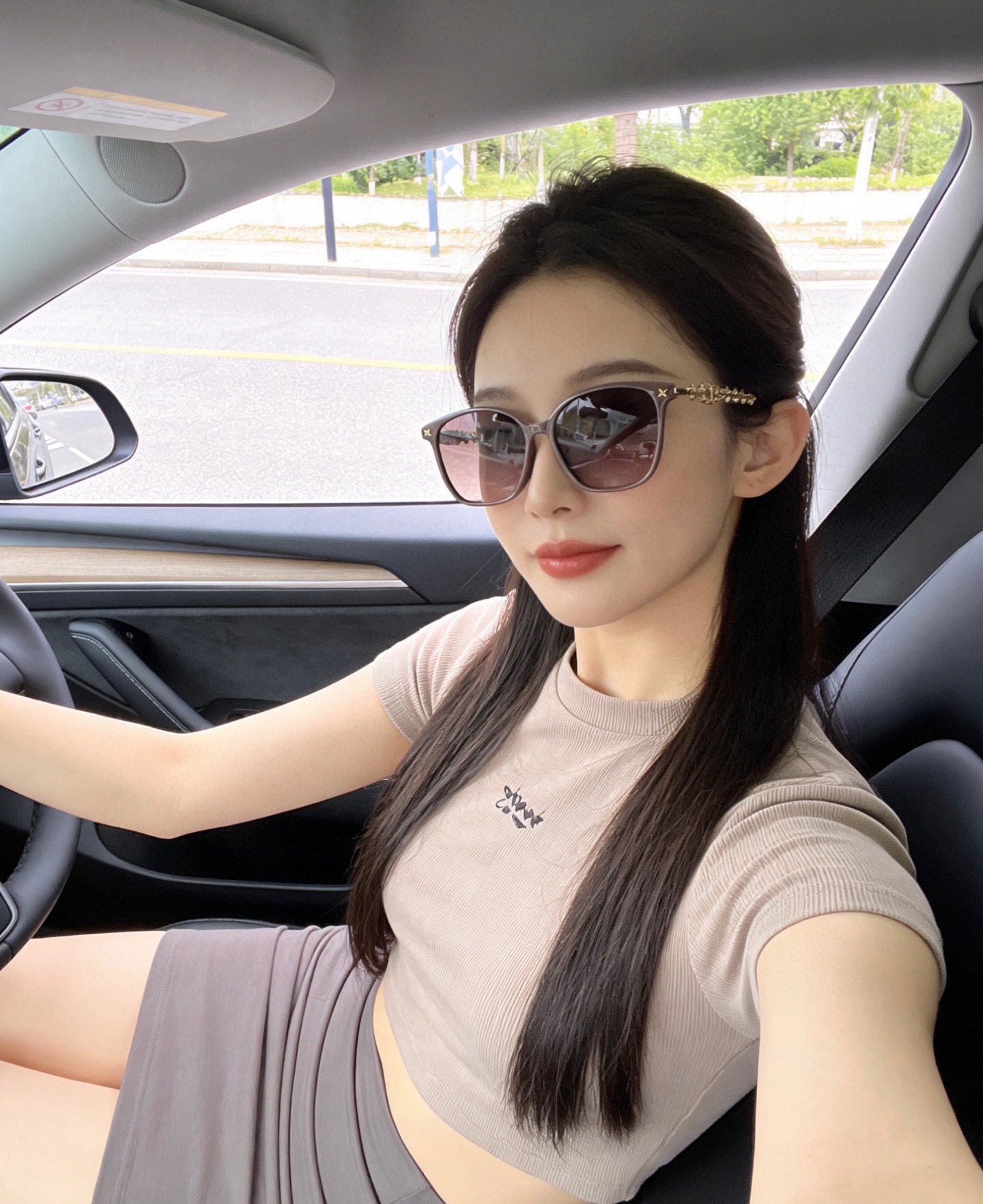 Очки солнцезащитные женские в стиле Louis Vuitton