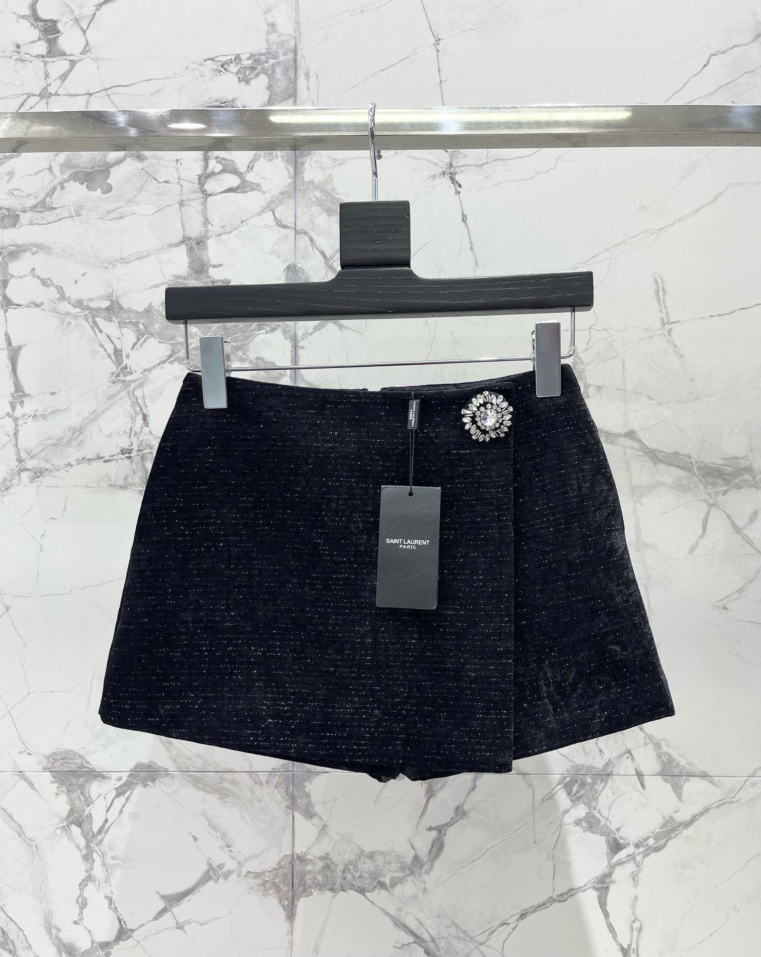 Юбка-шорты женская Saint Laurent чёрного цвета