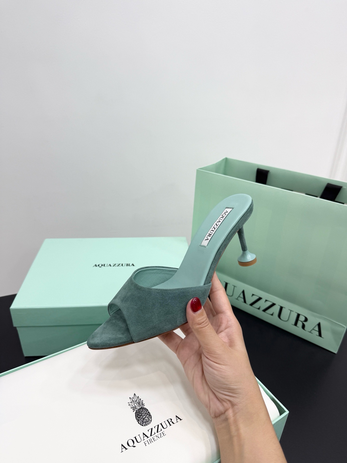 Мюли женские Aquazzura мятного цвета