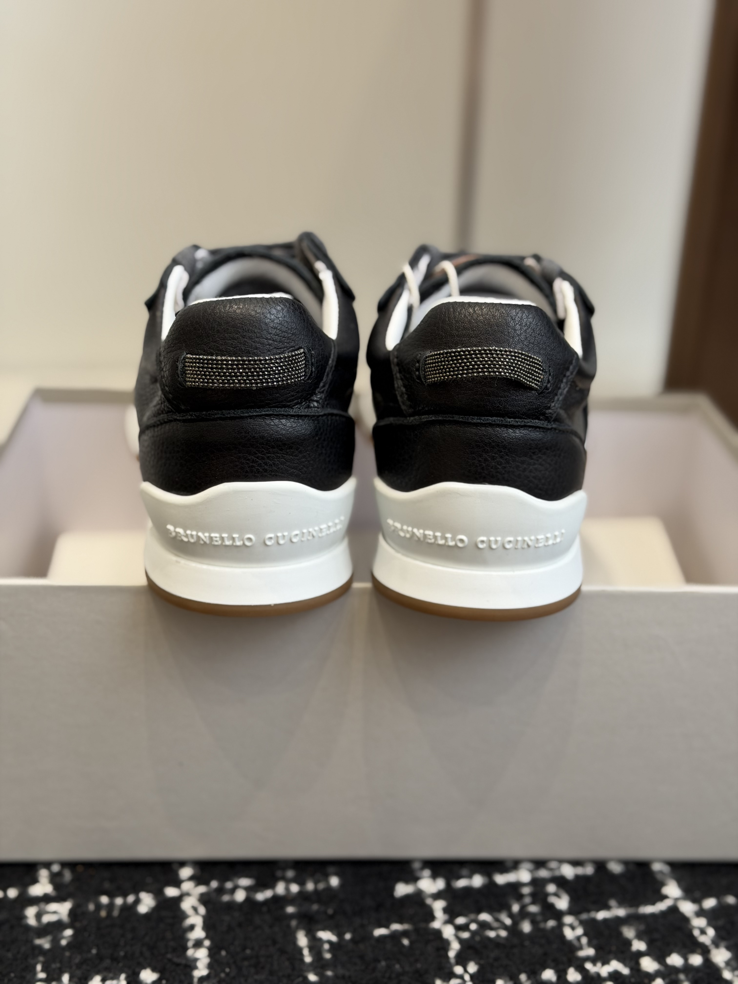 Кроссовки женские в стиле Brunello Cucinelli черного цвета