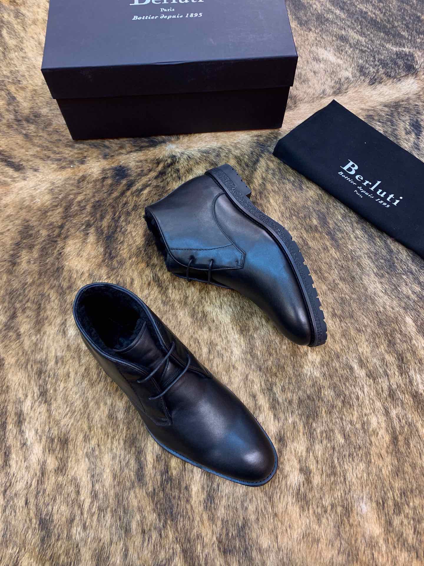 Ботинки мужские в стиле Berluti Chukka чёрного цвета