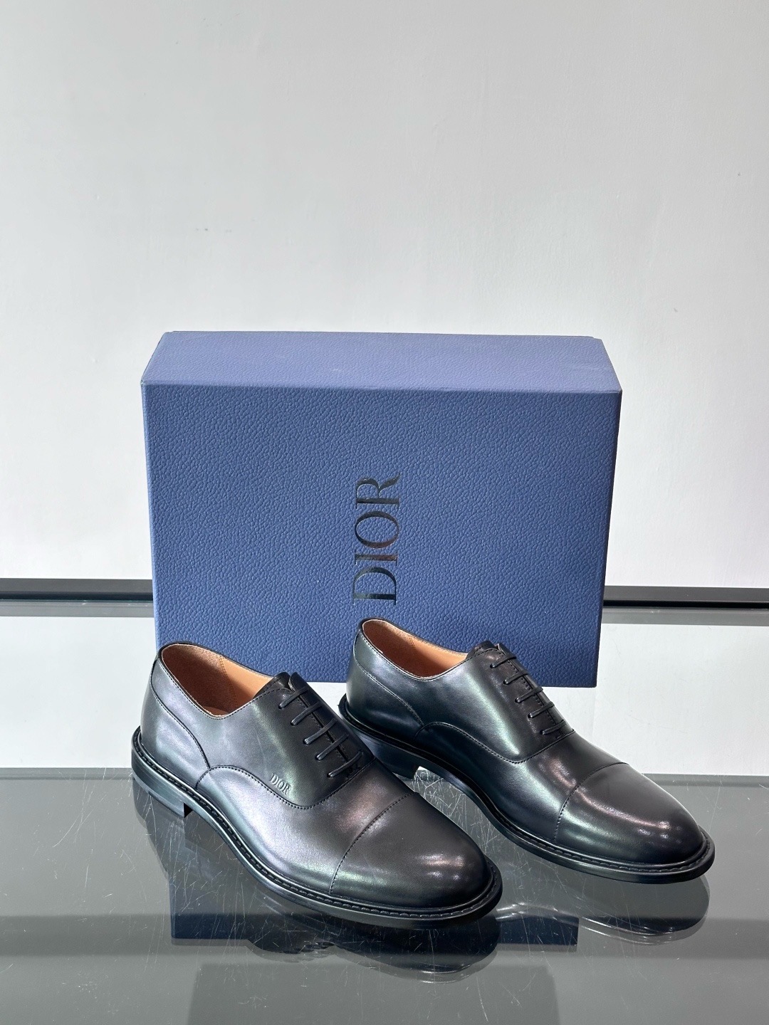 Туфли мужские в стиле Dior Oxford из натуральной кожи черного цвета
