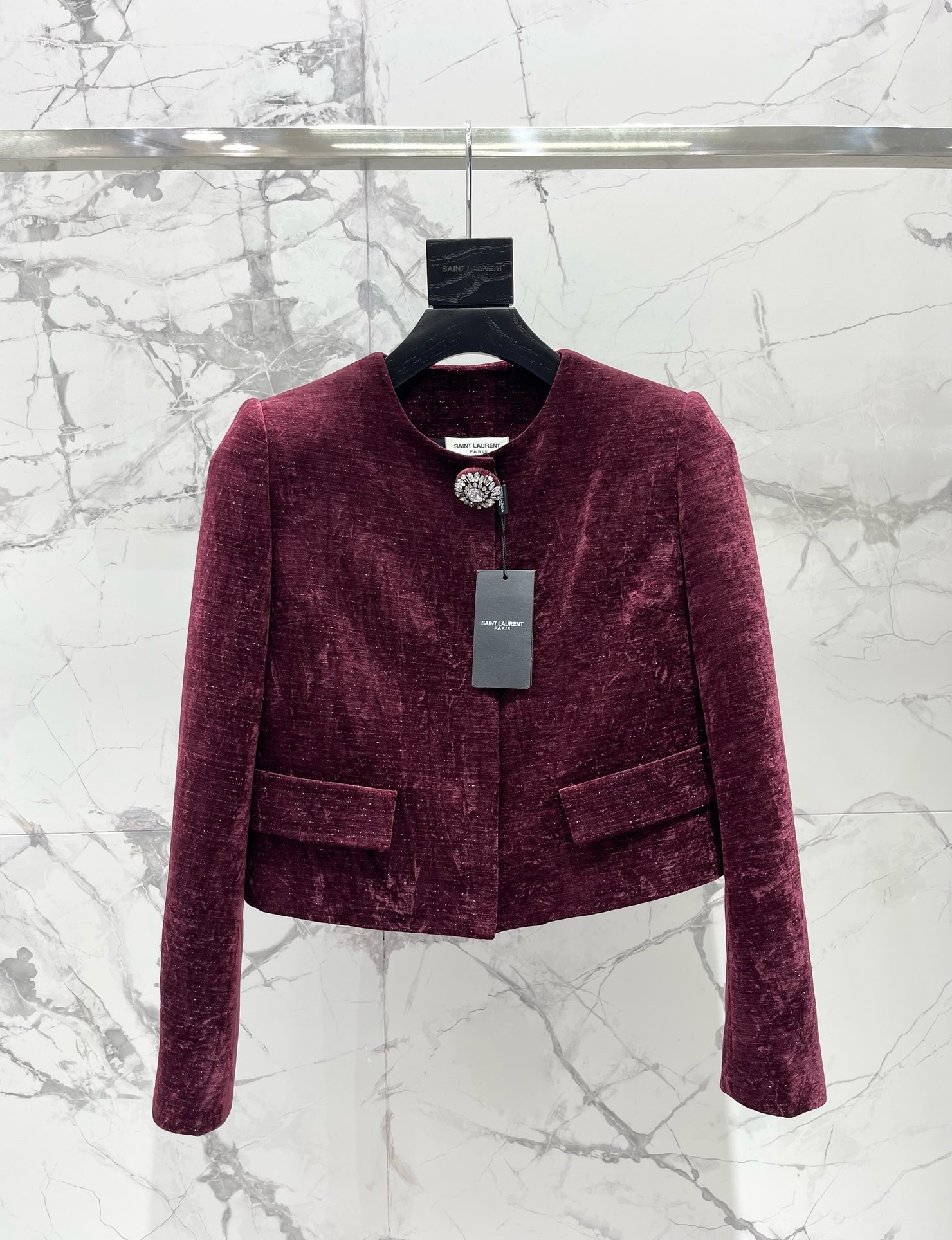 Костюм женский Saint Laurent бордового цвета