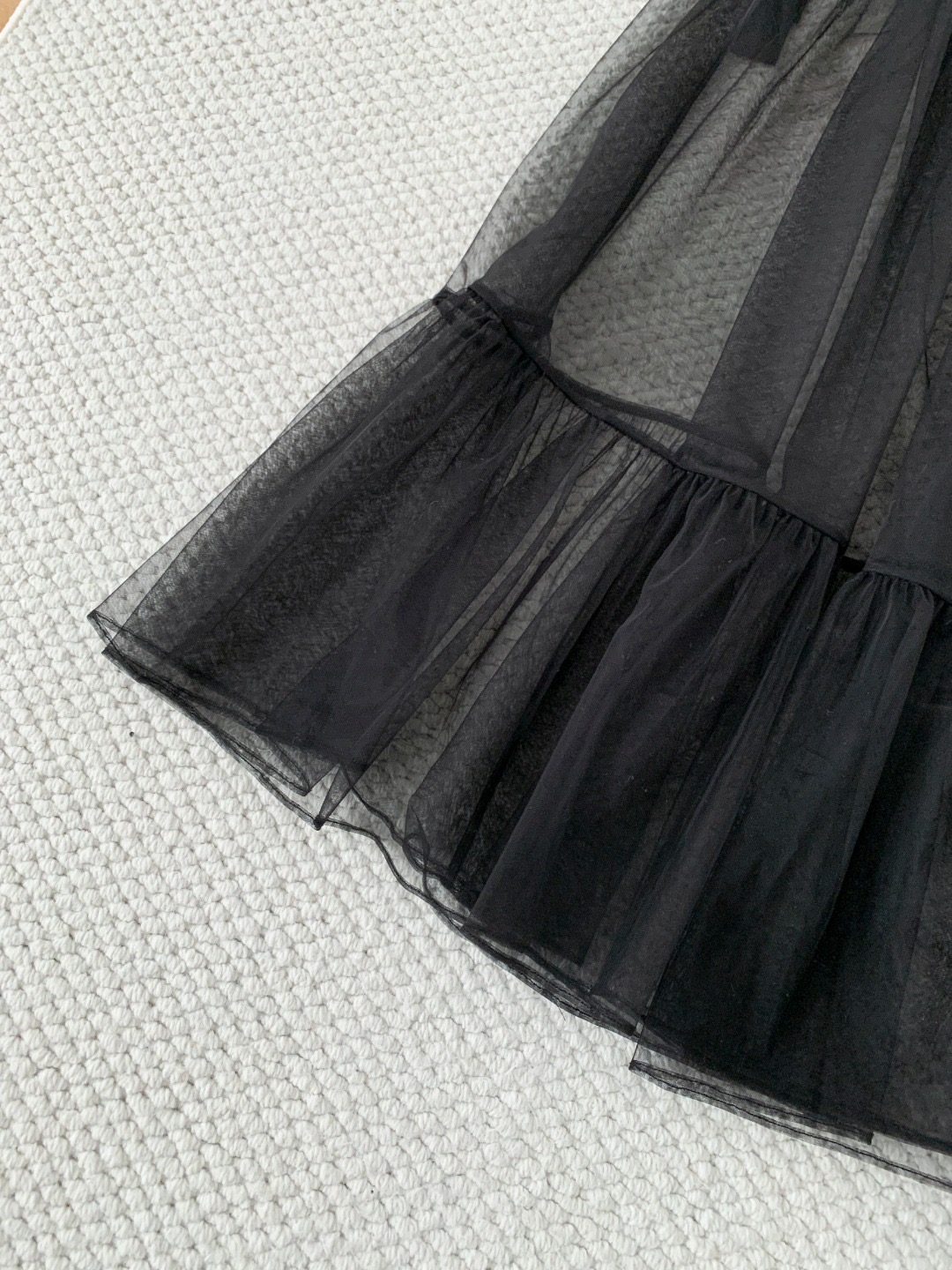 Юбка женская в стиле Chanel из прозрачного сетчатого тюля чёрного цвета