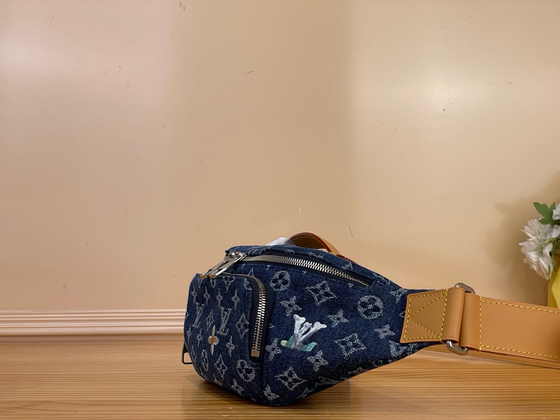 Сумка мужская Louis Vuitton Rush Bumbag синего цвета