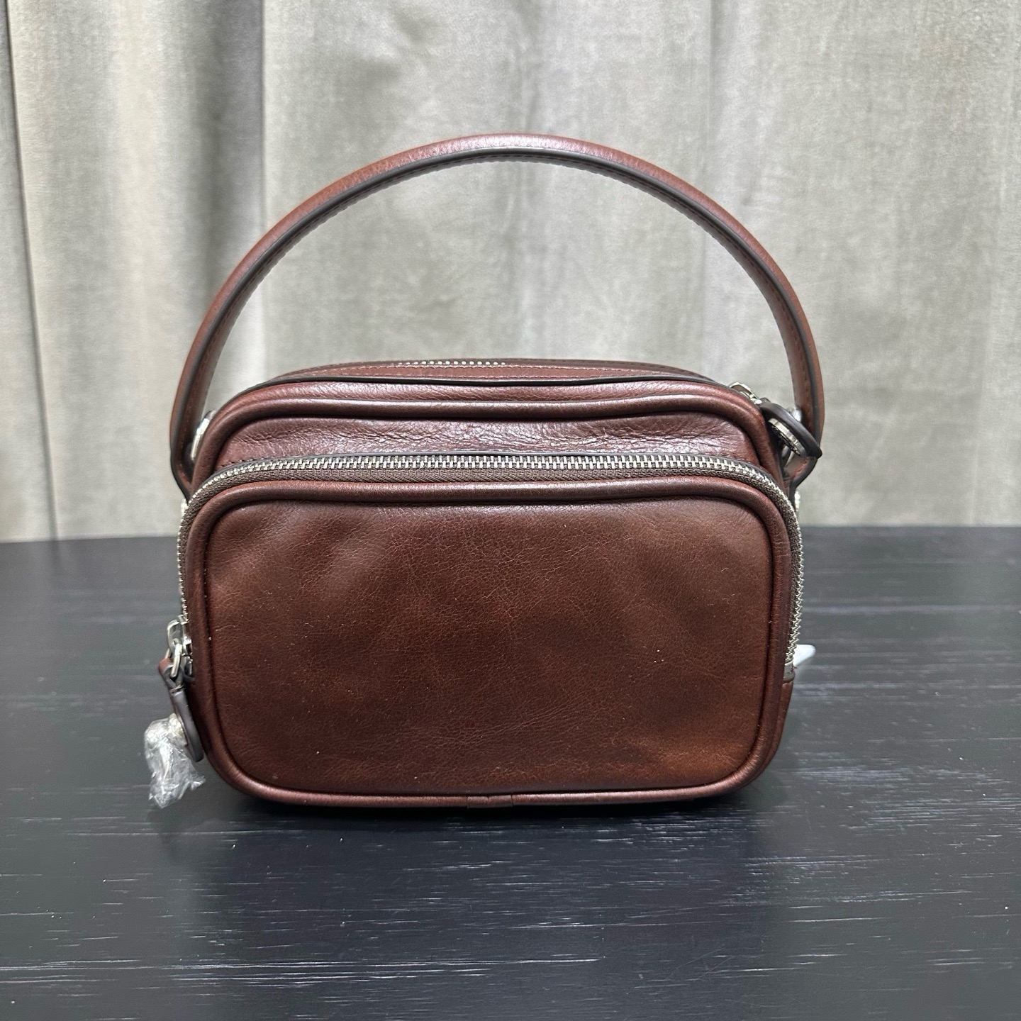 Сумка женская Acne Studios Camero коричневого цвета