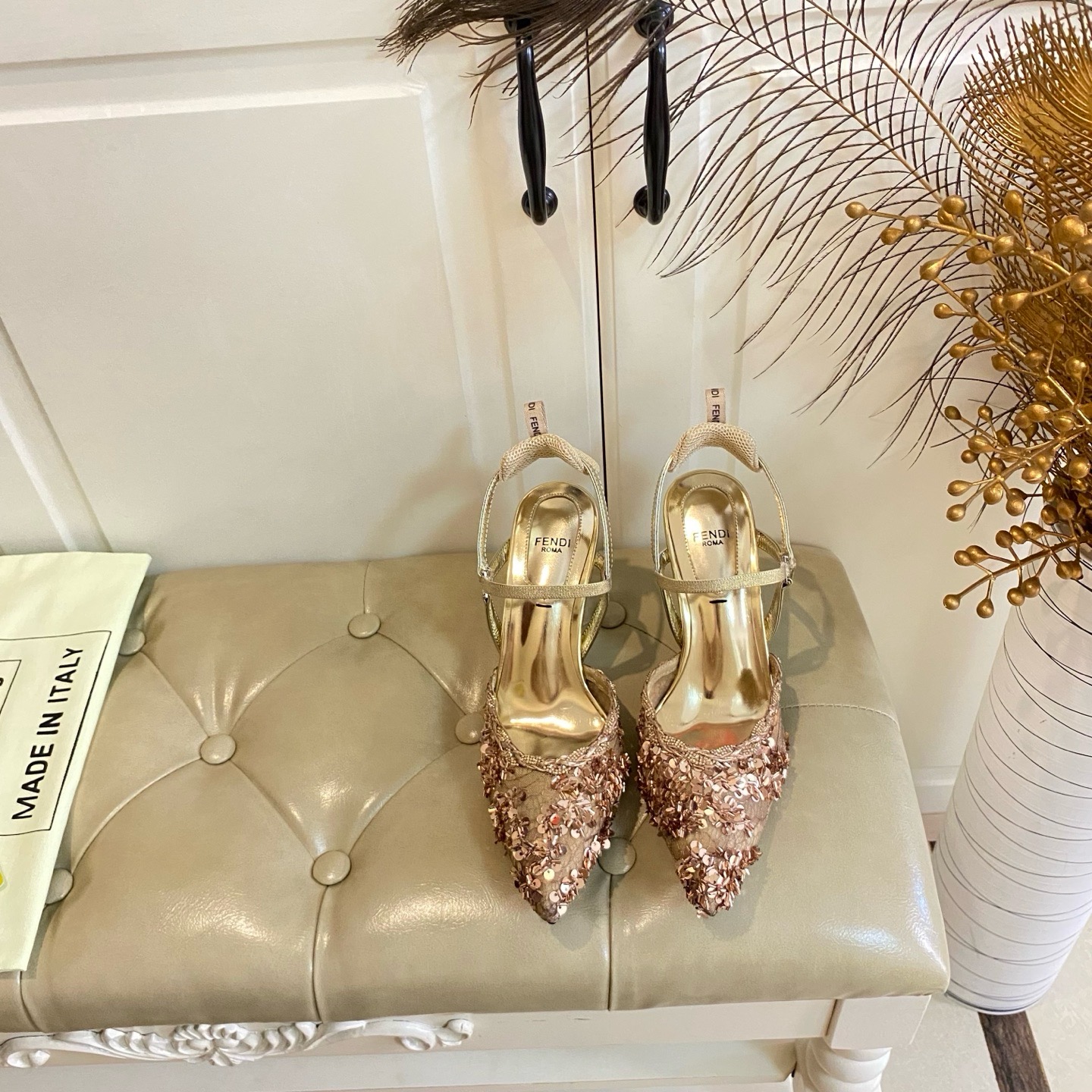 Туфли женские в стиле Fendi из сетки с пайетками и ремешком