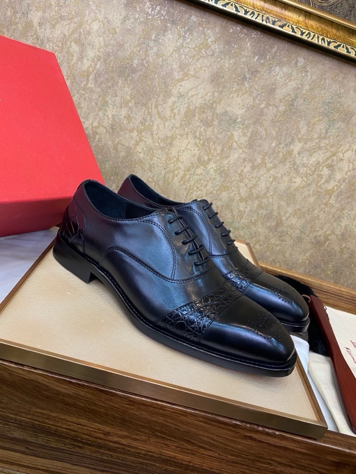 Туфли мужские в стиле Salvatore Ferragamo из кожи крокодила и натуральной кожи черного цвета