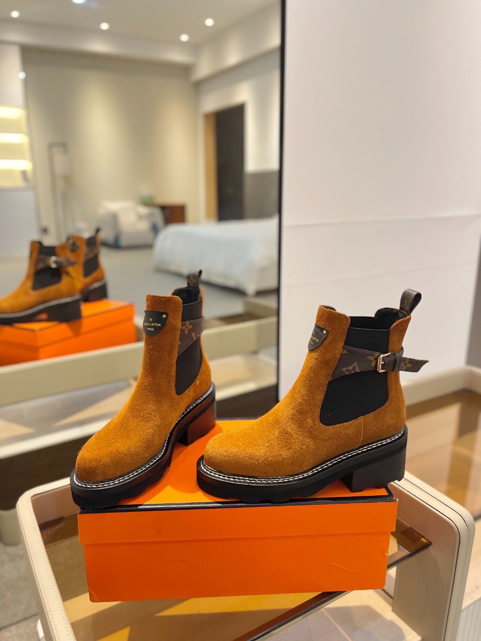Ботинки Louis Vuitton LV Beaubourg Ankle Boot коричневого цвета