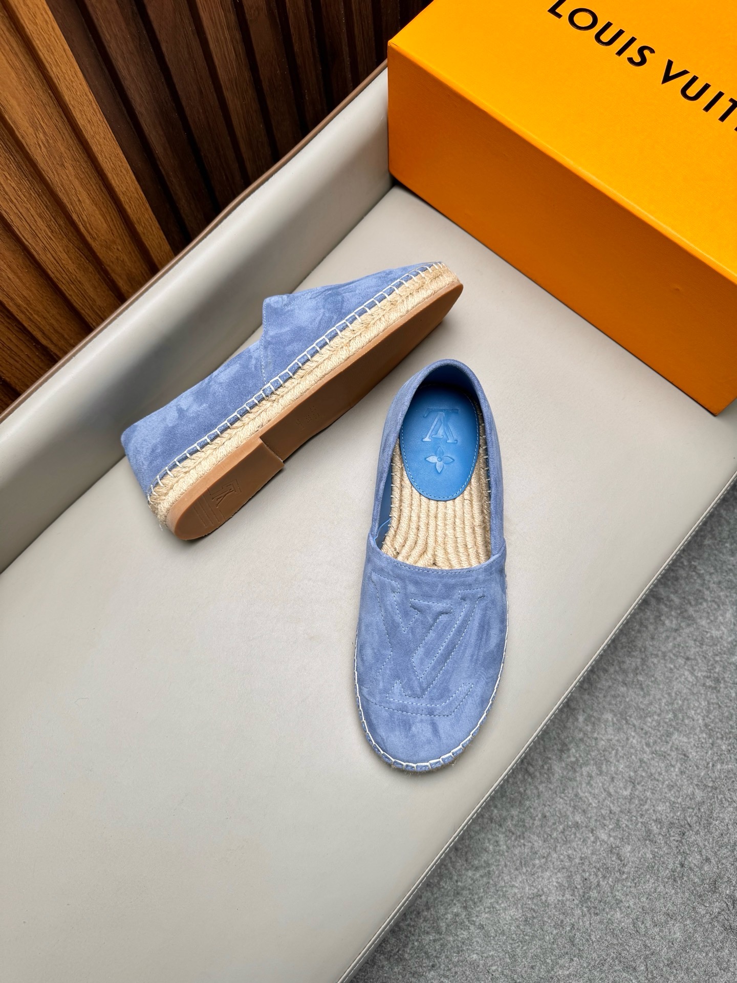 Эспадрильи мужские в стиле Louis Vuitton из натуральной замши голубого цвета