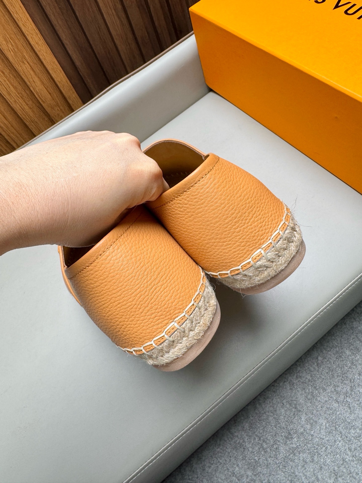 Эспадрильи мужские в стиле Louis Vuitton бежевого цвета