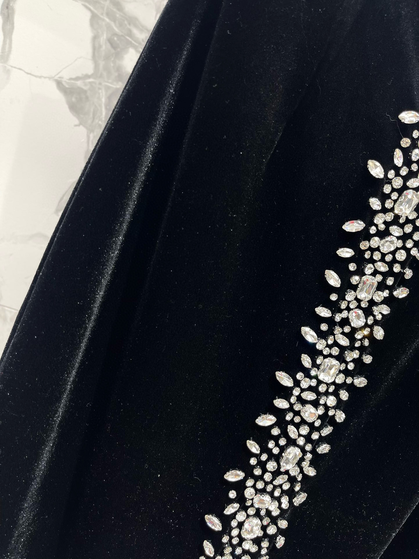 Платье женское в стиле Balmain из бархата с кристаллами