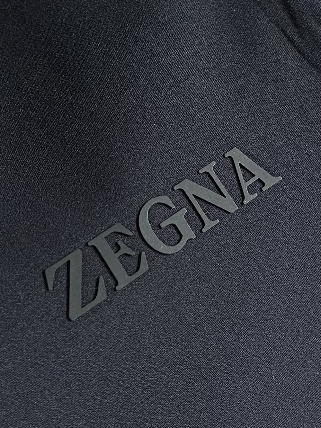 Костюм мужской в стиле Zegna ткани тёмно-синего цвета с жилетом и шортами