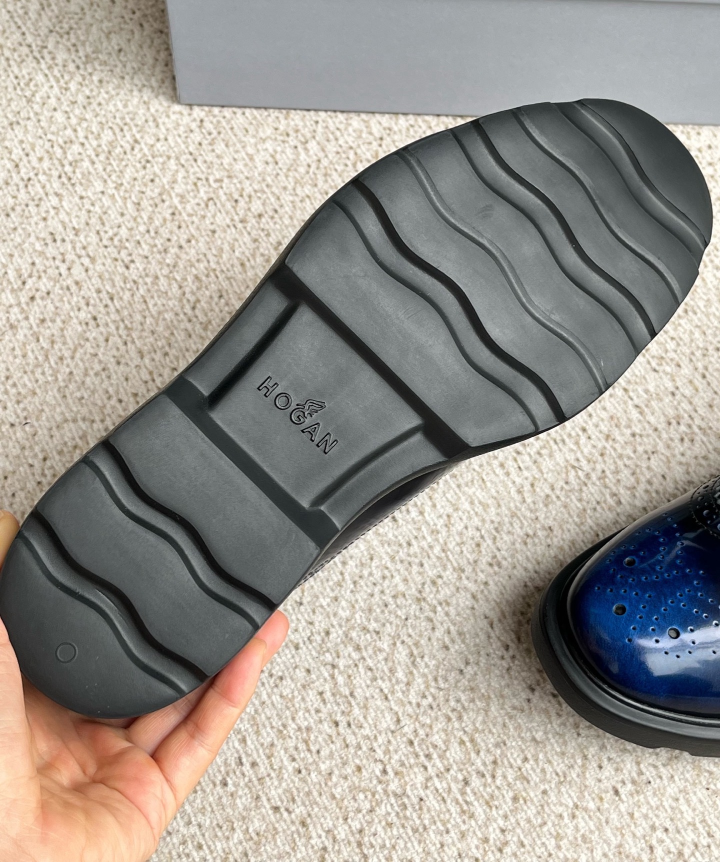 Туфли дерби мужские в стиле Hogan из натуральной кожи синего цвета