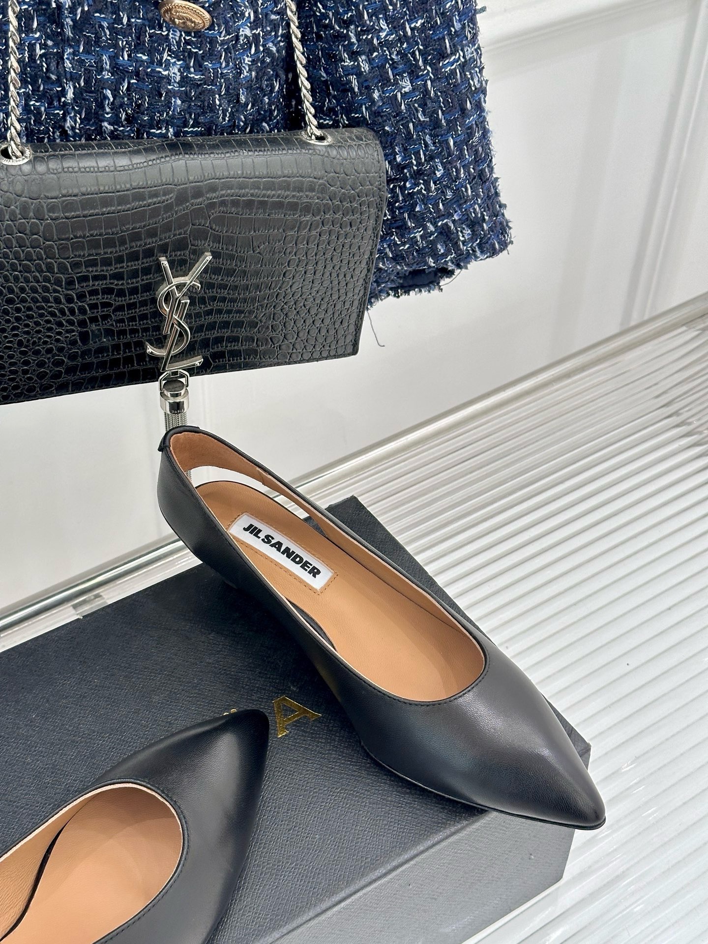 Туфли женские в стиле Jil Sander чёрного цвета