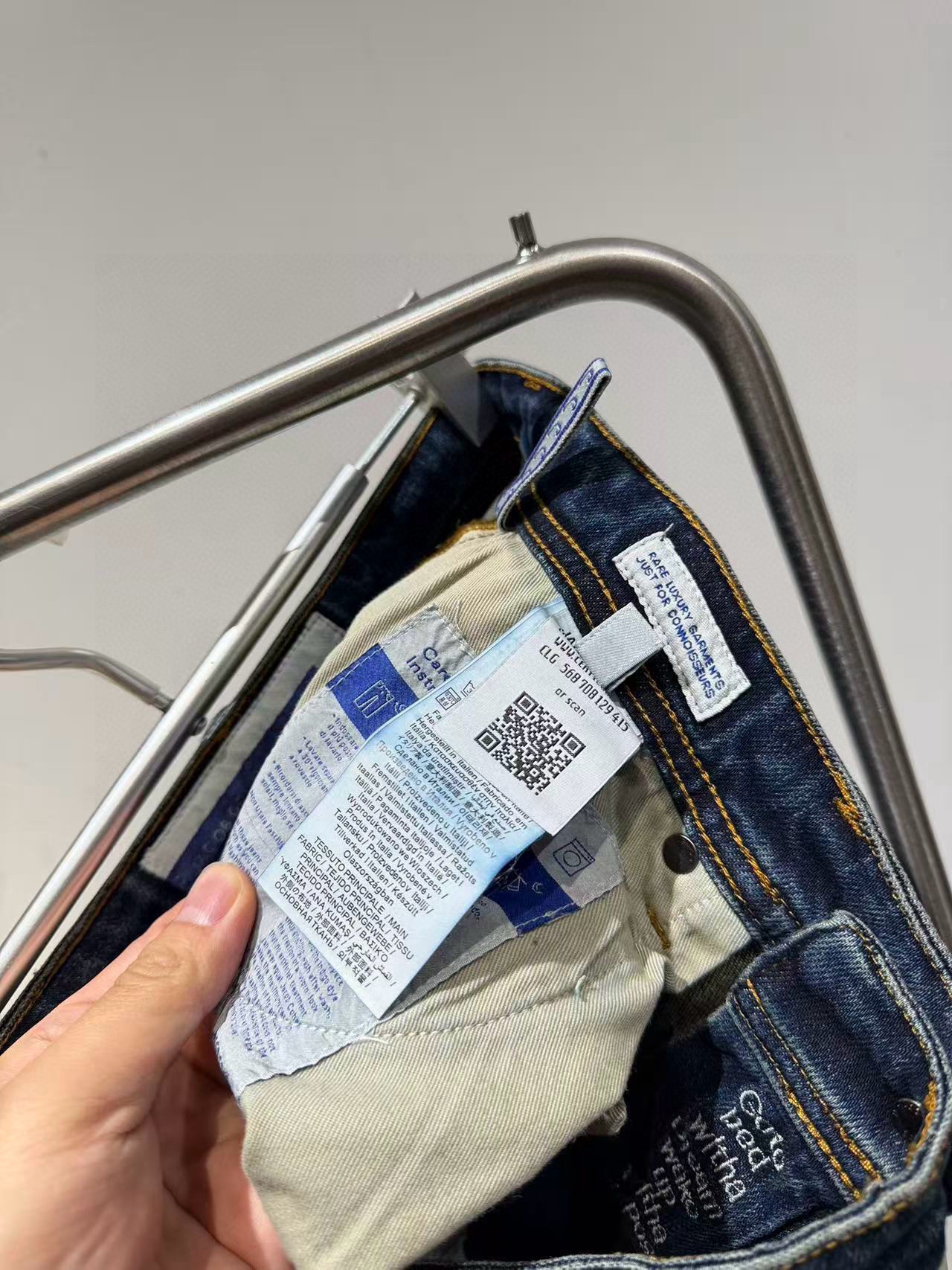 Джинсы мужские в стиле Jacob Cohen из денима синего цвета с прямым кроем