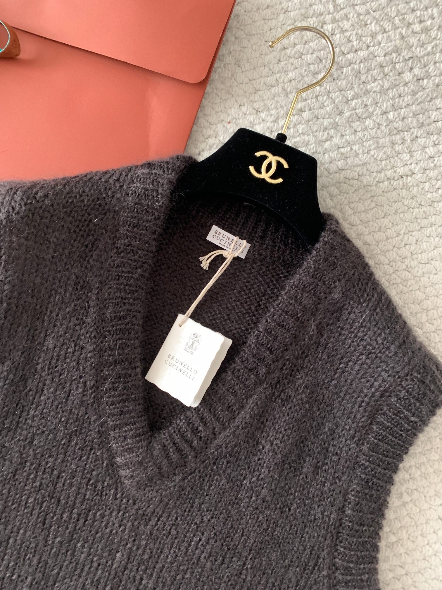 Жилет женский Brunello Cucinelli Monili коричневого цвета
