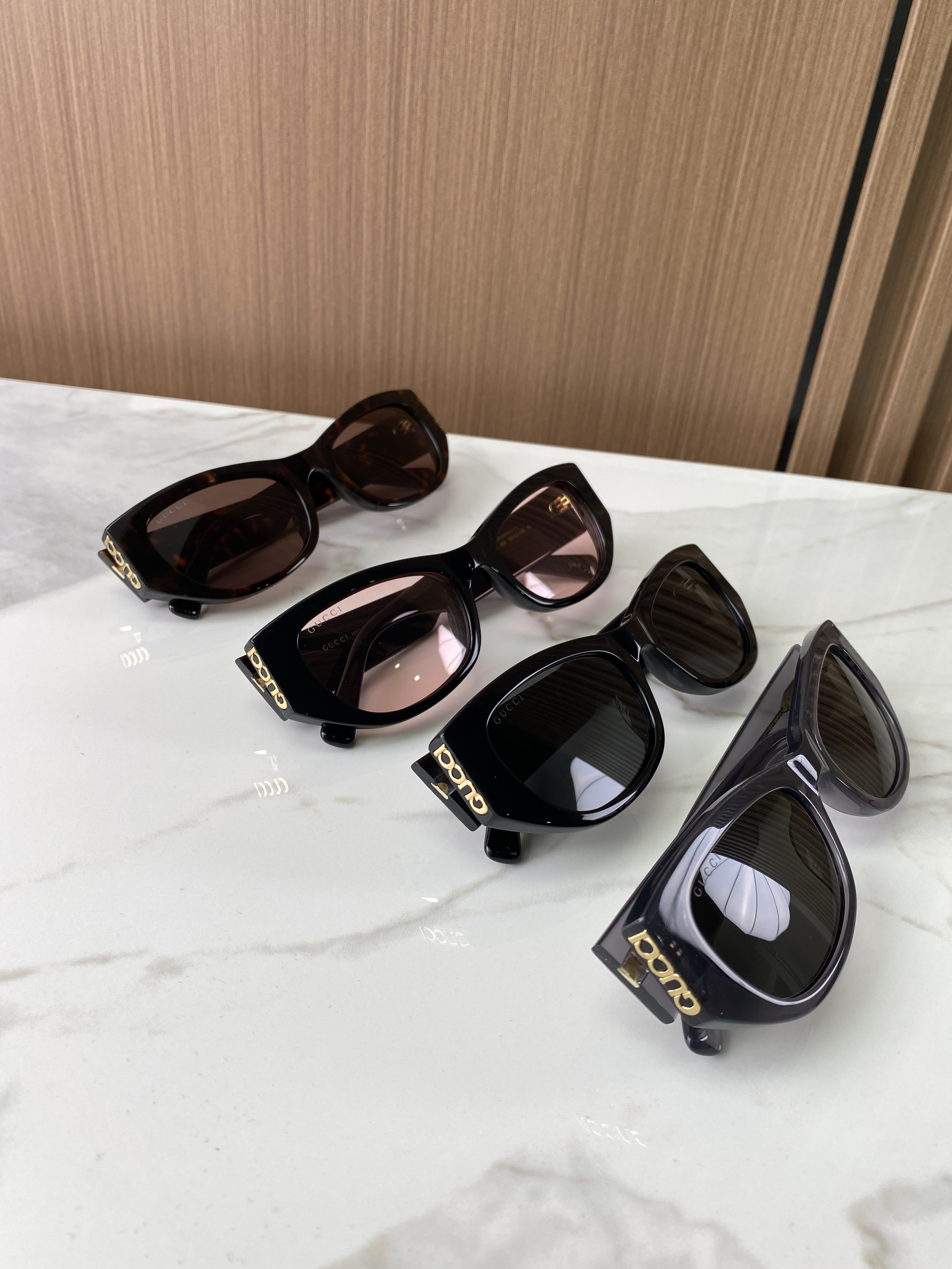 Очки солнцезащитные унисекс в стиле Gucci в массивной оправе прямоугольной формы