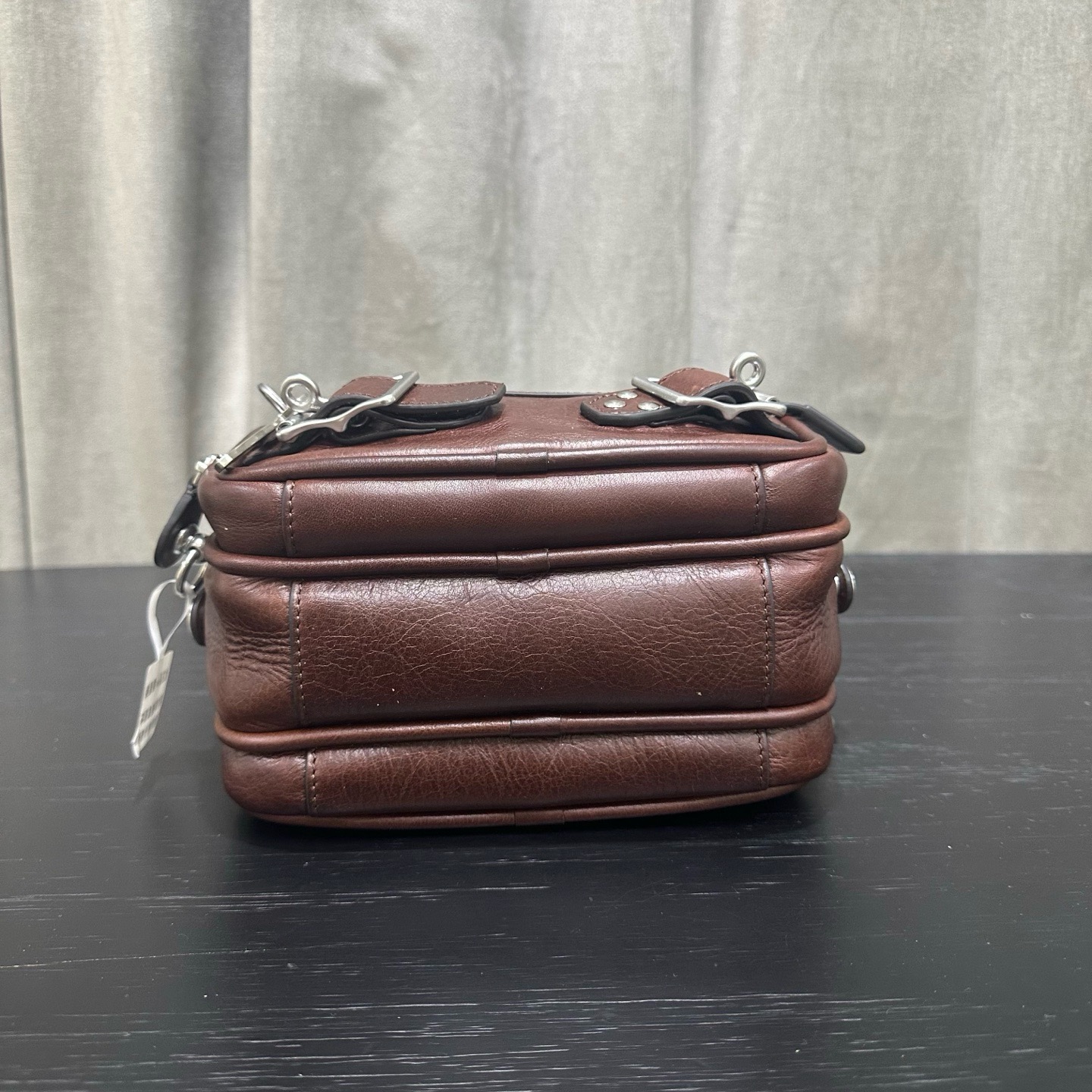 Сумка женская Acne Studios Camero коричневого цвета