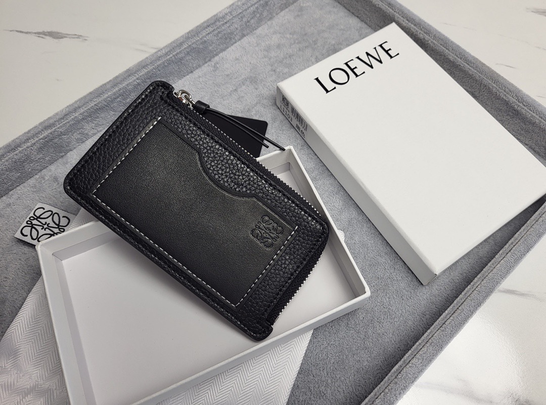 Картхолдер в стиле Loewe Anagram L1103 чёрного  цвета