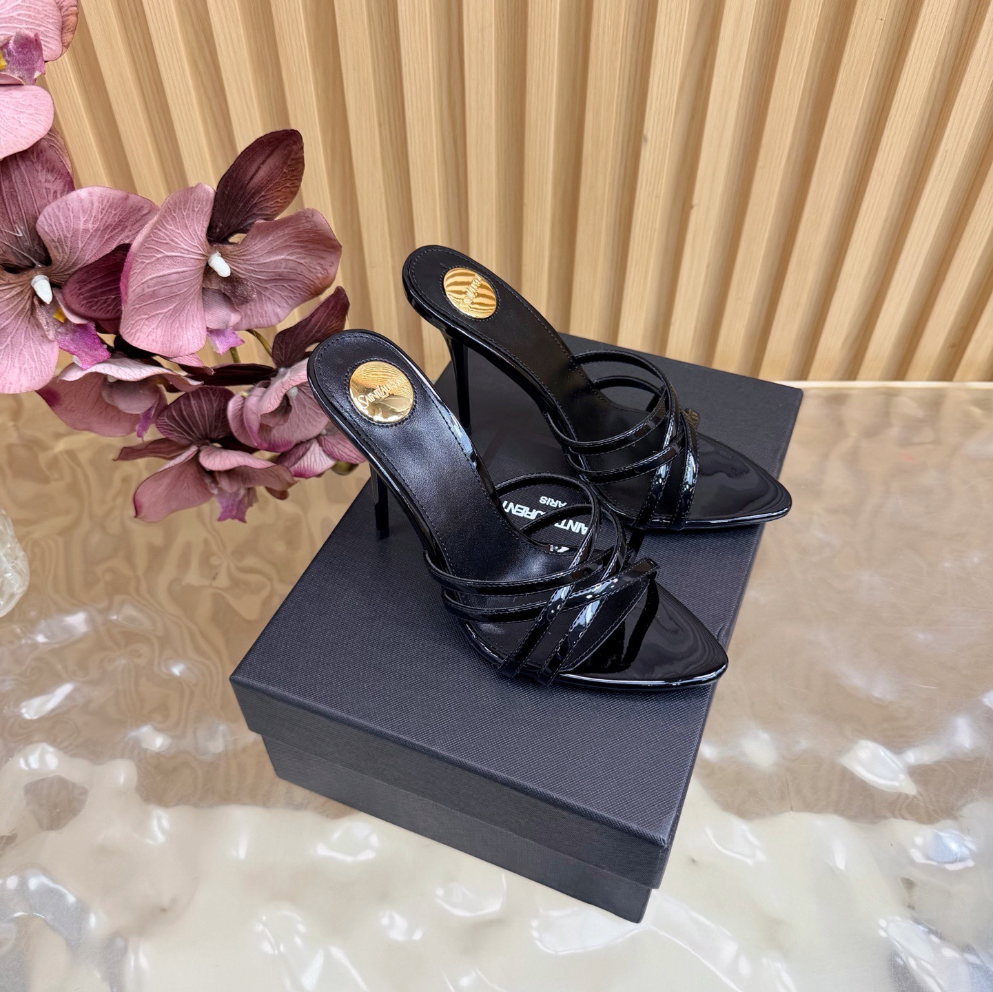 Мюли женские в стиле Saint Laurent чёрного цвета